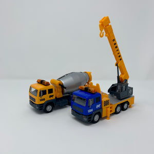 02451 - CONSTRUCTION TRUCK WITH LIGHTS AND SOUND